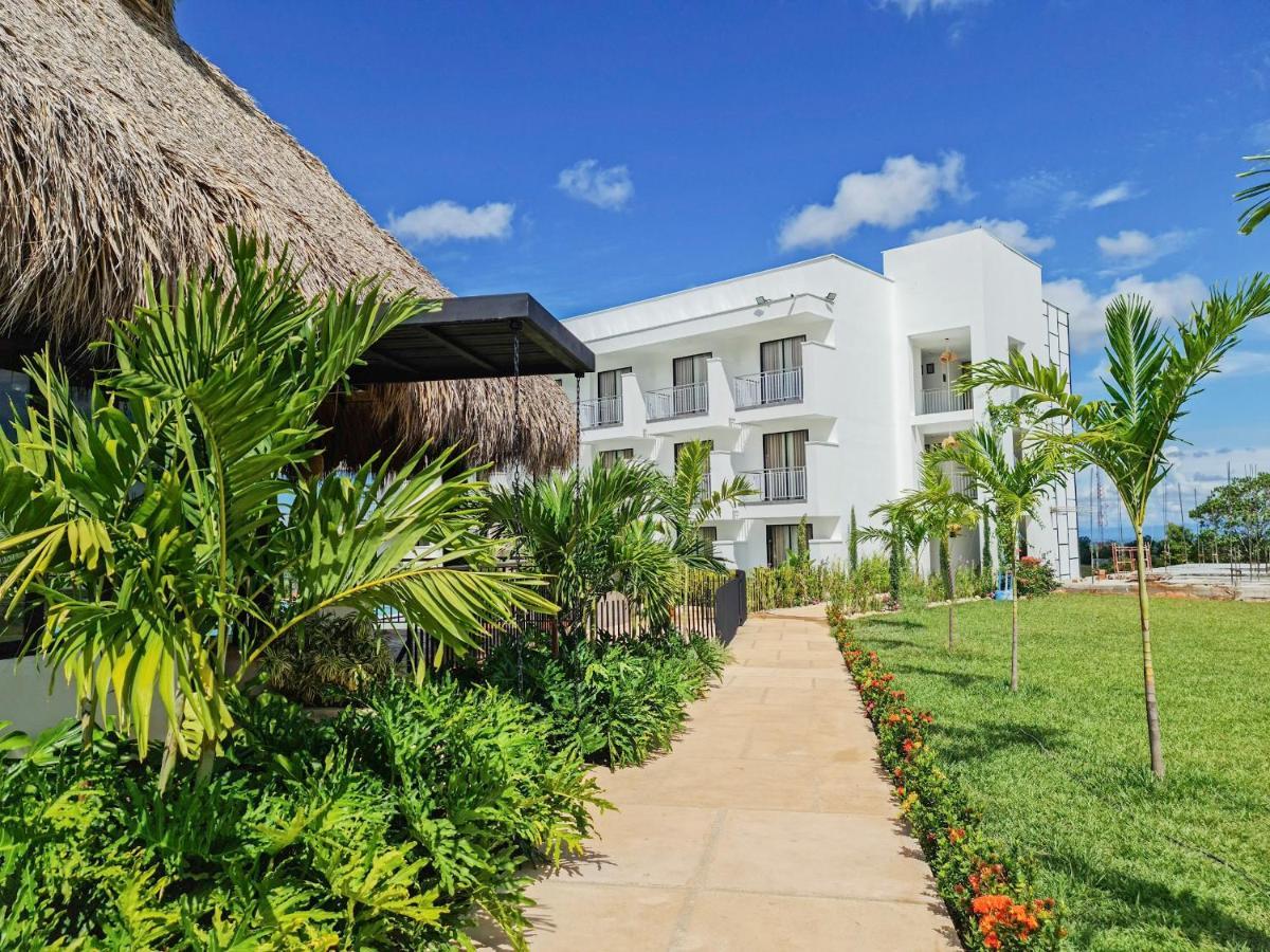 Hotel Arboreo Doradal エクステリア 写真